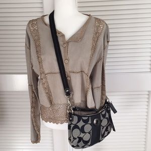 Gorgeous Coach purse. Never been used.